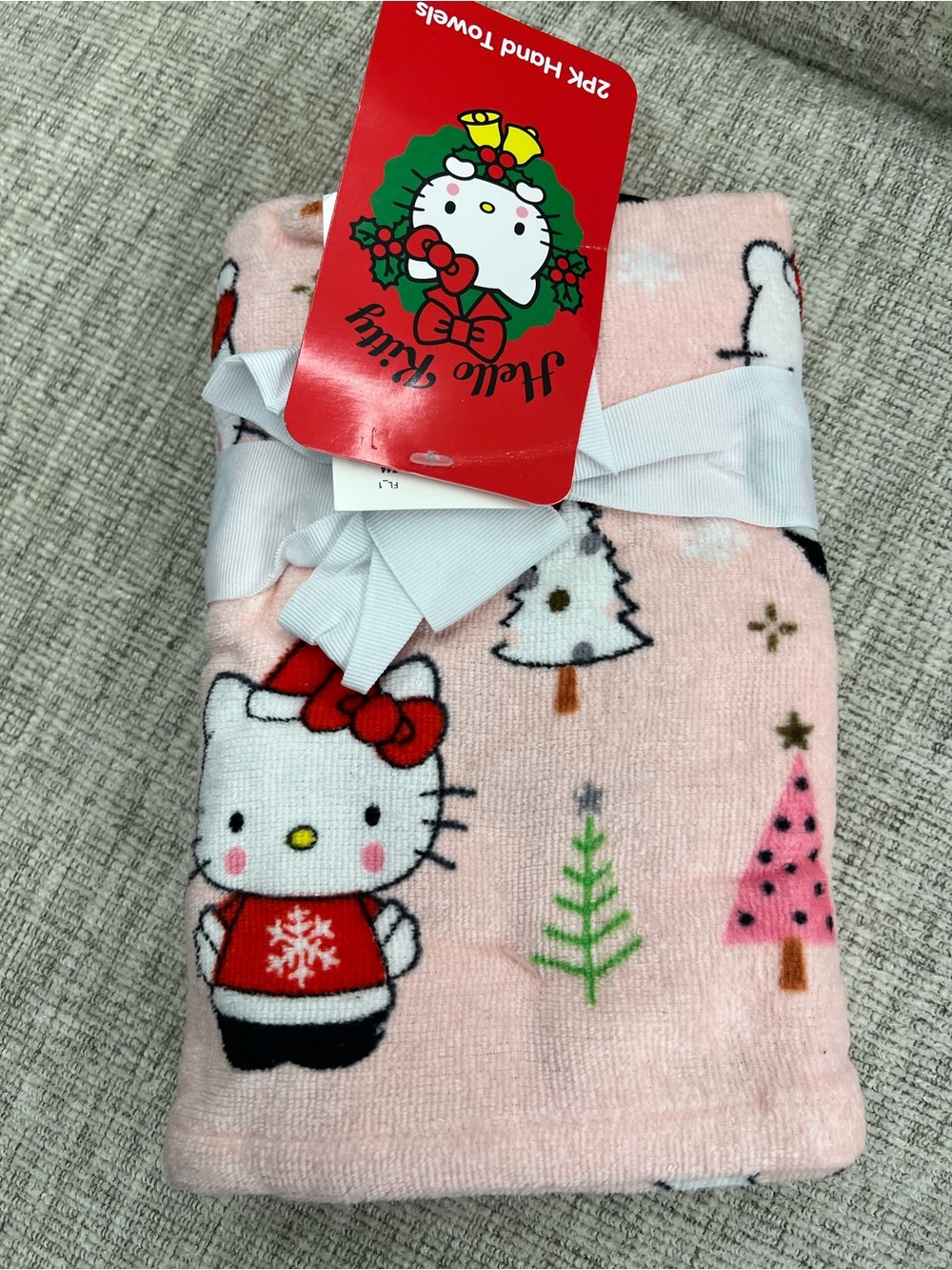 Hello Kitty Pink Christmas Hand Towel Set